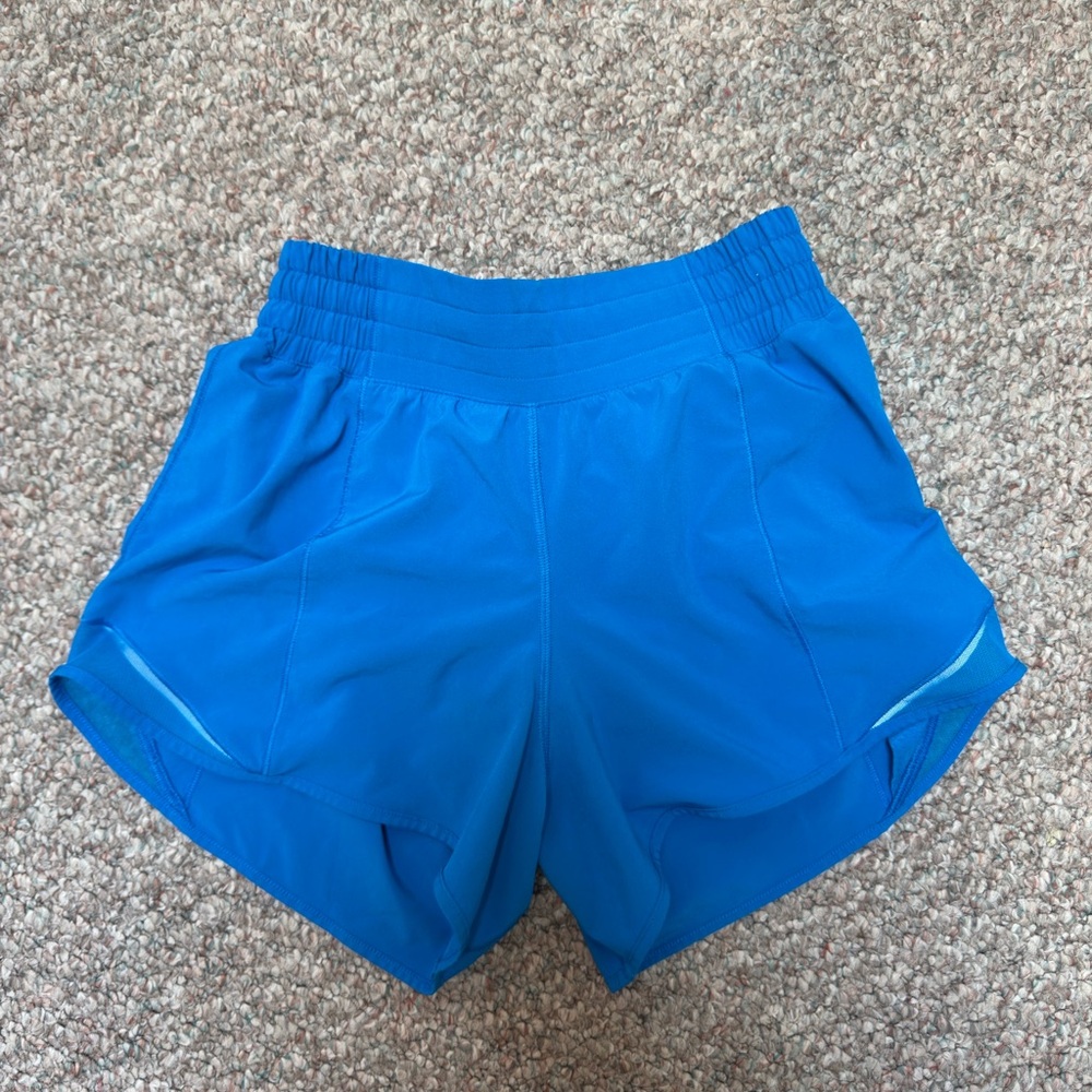 Blue size 4 Lululemon Hotty Hot short 2.5”